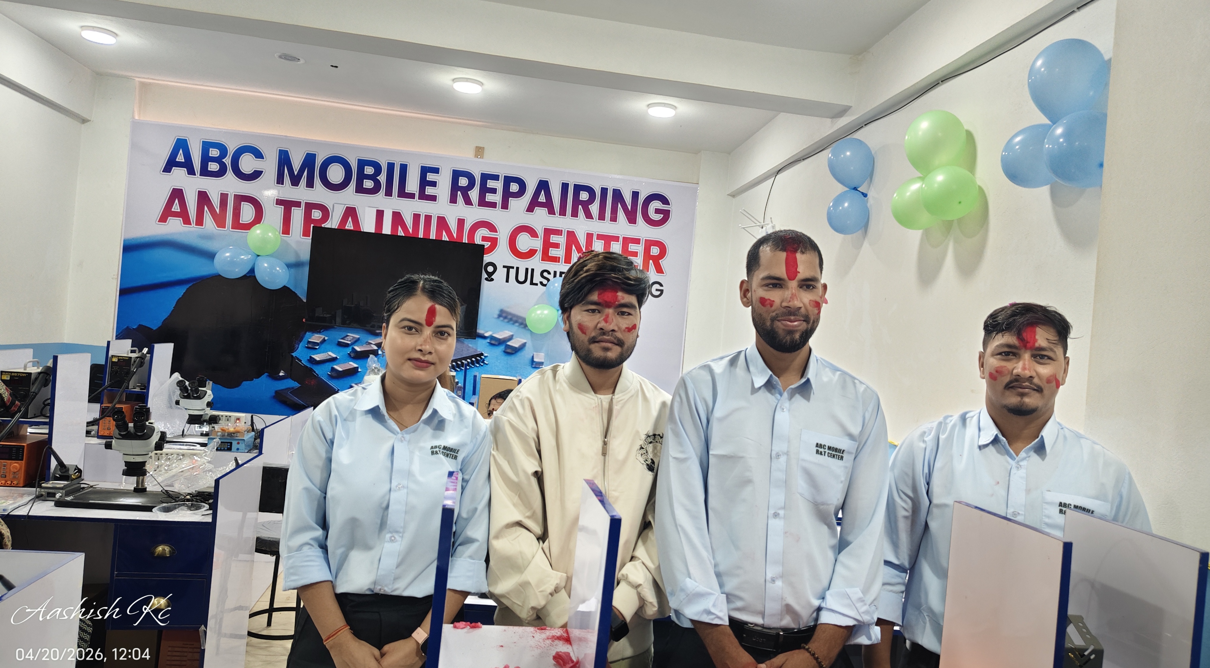 तुलसीपुरमा मोबाइल रिपेरिङ एण्ड ट्रेनिङ सेन्टर सञ्चालन