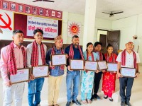 अन्तर्राष्ट्रिय श्रमिक दिवसको अवसरमा प्रेस चौतारी दाङले गर्यो पत्रकारलाई सम्मान