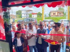 तुलसीपुरमा ‘ड्रिम्स बेंक्वीट एण्ड रेष्टुरेन्ट’ नयाँ व्यवस्थापनका साथ सञ्चालनमा