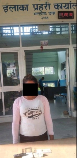 भालुबाङमा ब्राउन सुगरसहित एक महिला पक्राउ