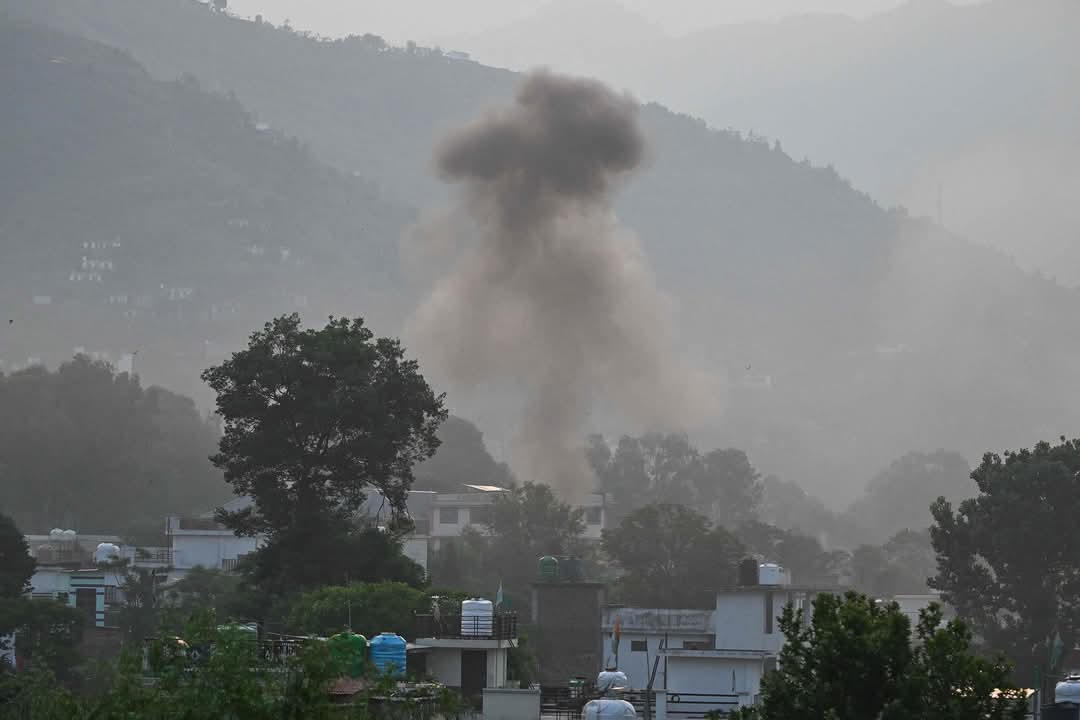 पाकिस्तानका ९ स्थानमा भारतको हवाई हमला, ३० जनाको मृत्यु, कयौं घाइते